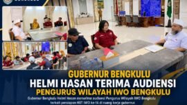 Gubernur Bengkulu Helmi Hasan menerima audiensi Pengurus Wilayah IWO Bengkulu terkait persiapan HUT IWO ke-14 di ruang kerja gubernur.